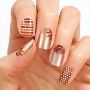 Color street nail strips Turkey Trot
